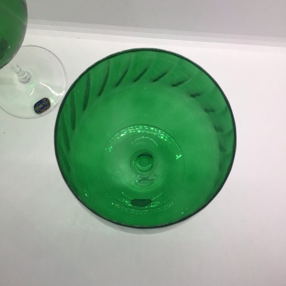 Two Green Bohemian Crystal Wine Glasses Goblets Christmas Glass - Picture 4 of 12